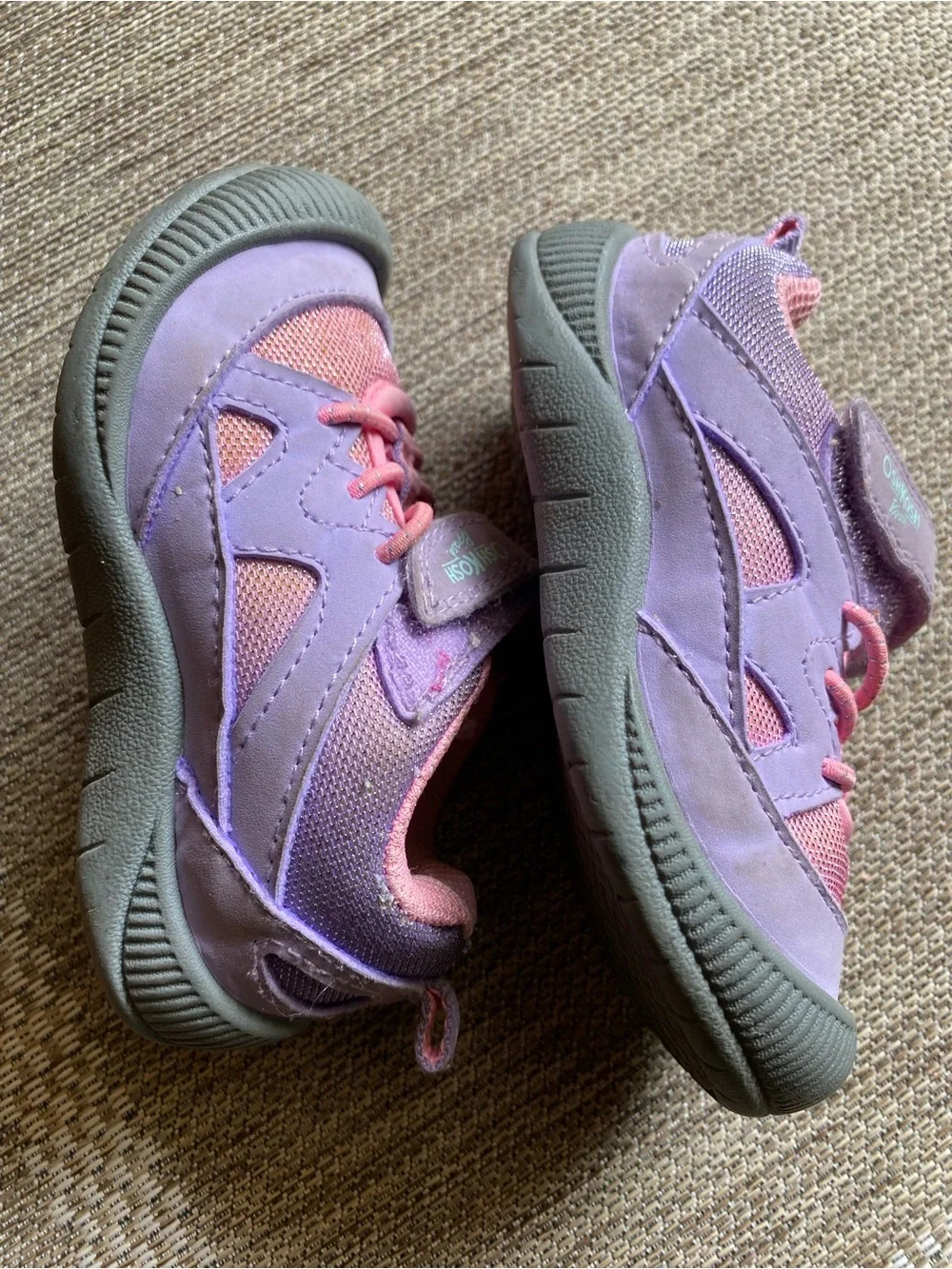 OshKosh B'gosh size 6 Pink and Lavender Toddler Hook-and-Loop Sneakers